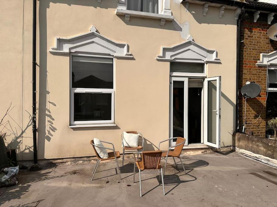 1 Bedroom In Se13 Appartamento Londra