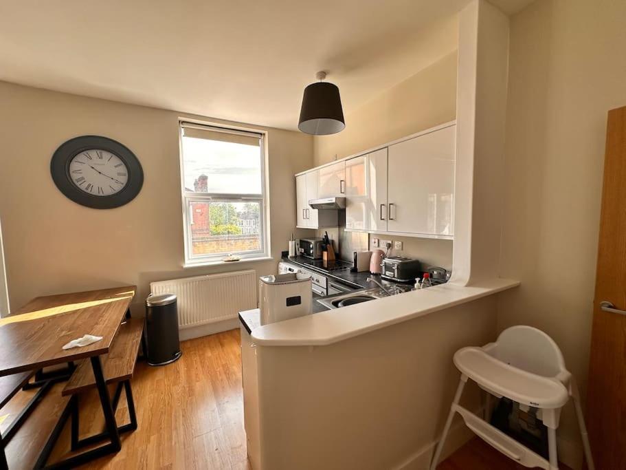 1 Bedroom In Se13 *