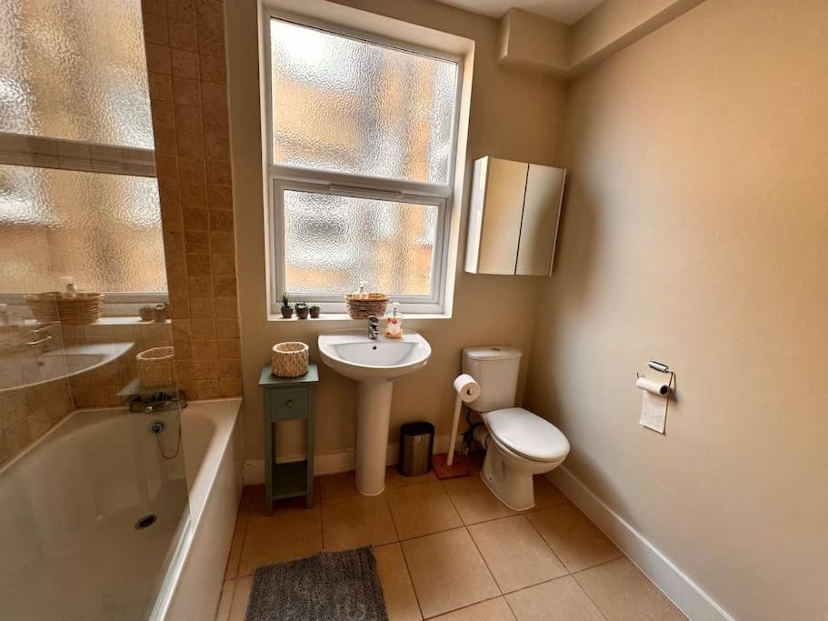 1 Bedroom In Se13 *